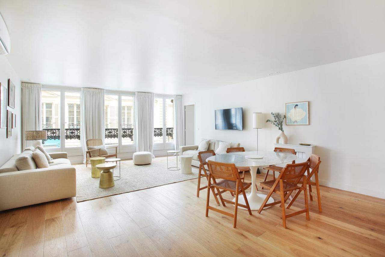 Residence In The Center Of Paris By Studio Prestige Экстерьер фото