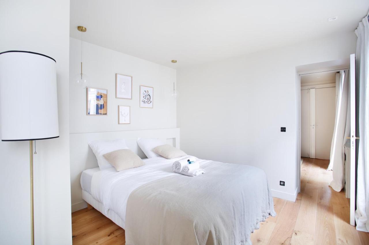Residence In The Center Of Paris By Studio Prestige Экстерьер фото