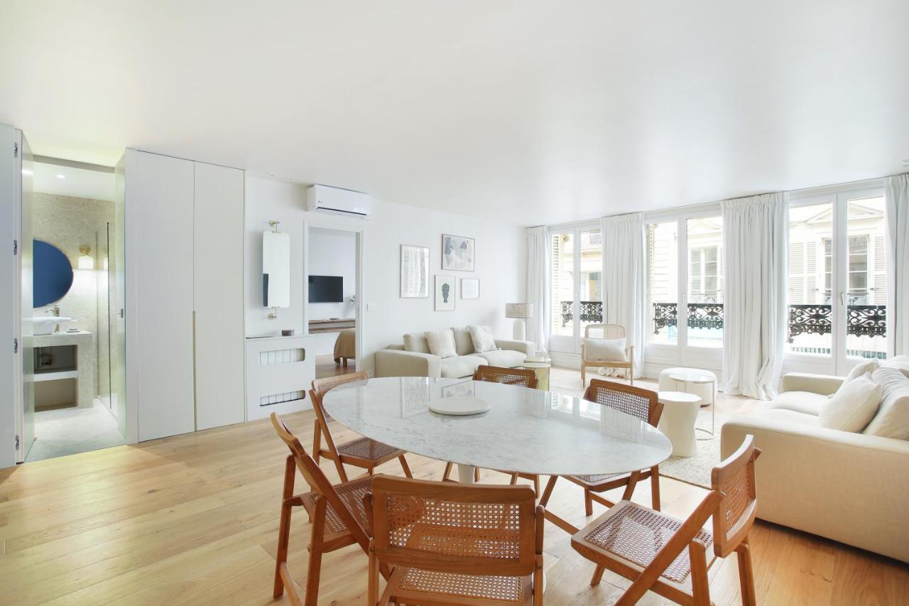Residence In The Center Of Paris By Studio Prestige Экстерьер фото
